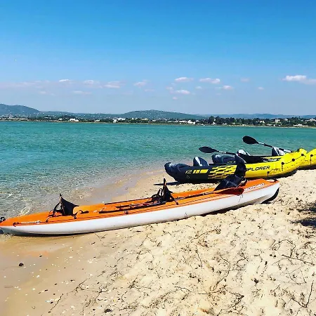 Vista Mar Piscina Oda ve Kahvaltı Fuzeta