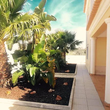 Bed and breakfast Vista Mar Piscina Fuseta