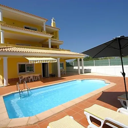 Vista Mar Piscina פוסטה
