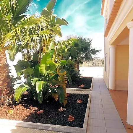 Vista Mar Piscina 4*
